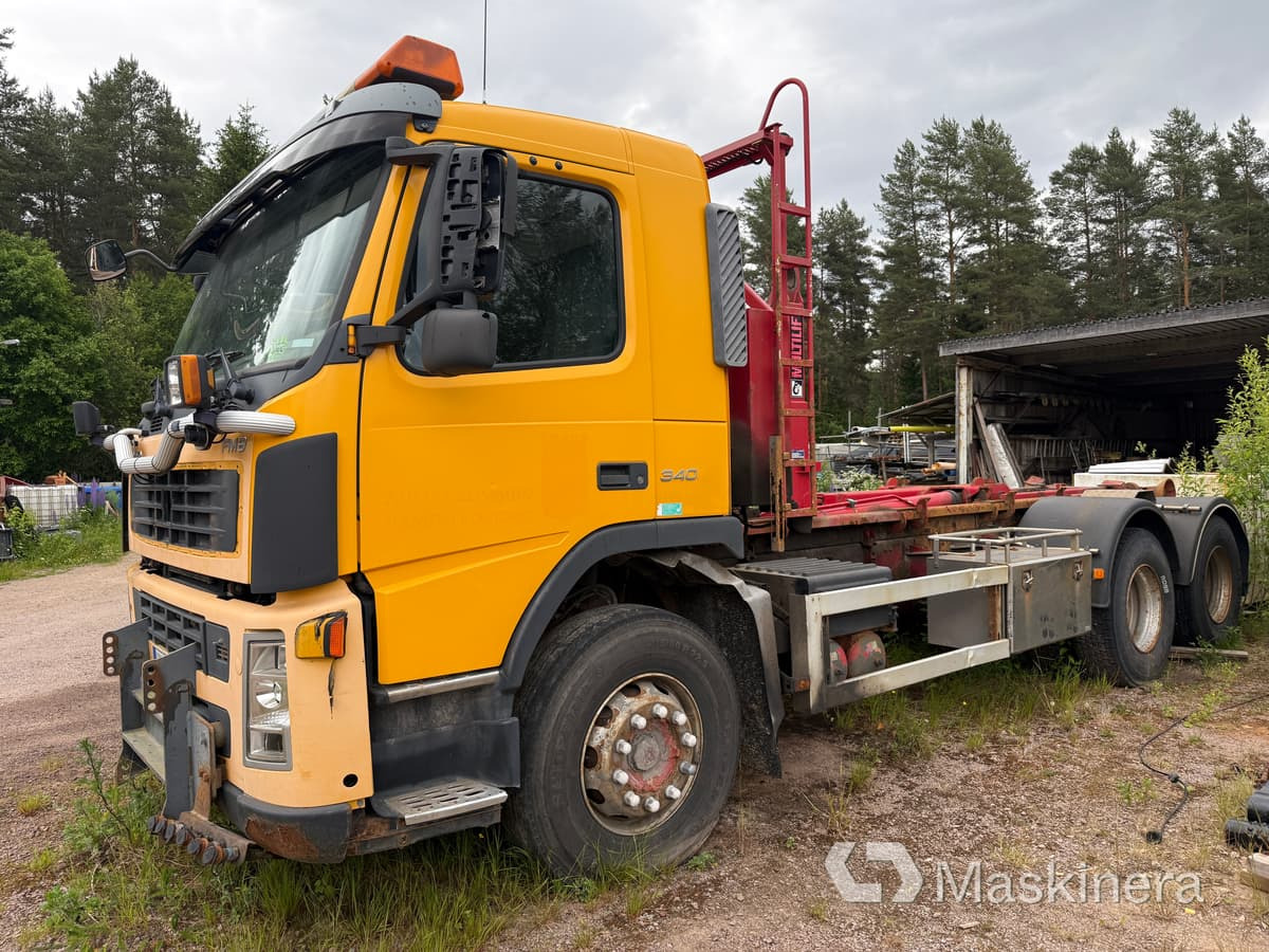 Lastväxlare Volvo FM9 6*2 (Rep.objekt) - Camion ampliroll: photos 1 Lastväxlare Volvo FM9 6*2 (Rep.objekt) - Camion ampliroll: photos 1