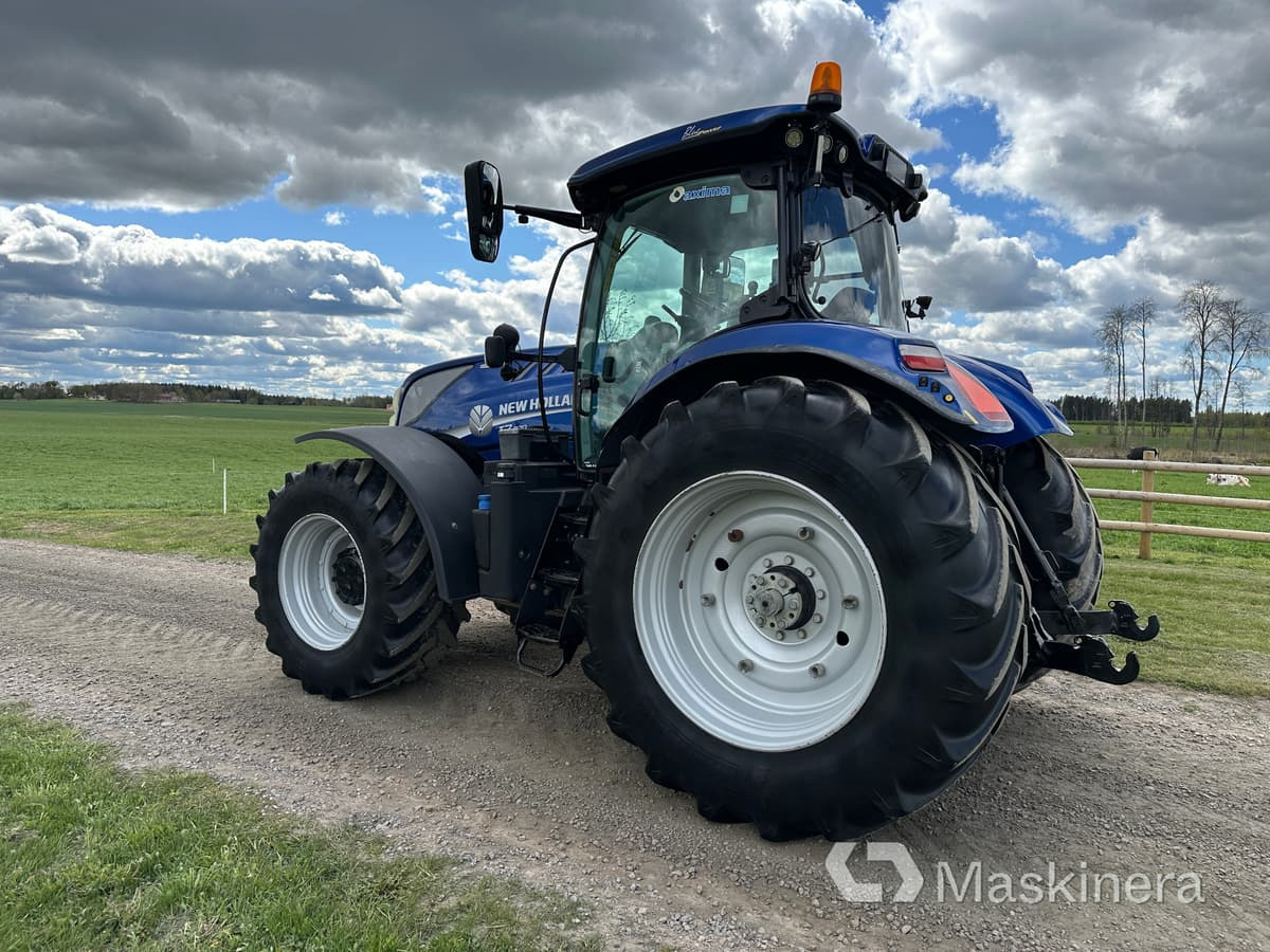 Traktor New Holland T7.270 AC 4WD - Tracteur agricole: photos 3 Traktor New Holland T7.270 AC 4WD - Tracteur agricole: photos 3