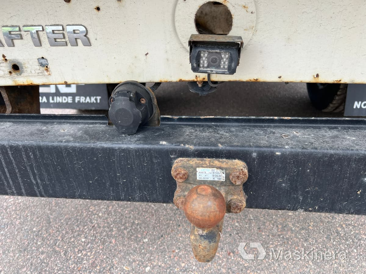 Fourgon utilitaire Volkswagen Crafter 50 2.5 TDI Kranbil med flak Volkswagen Crafter: photos 40