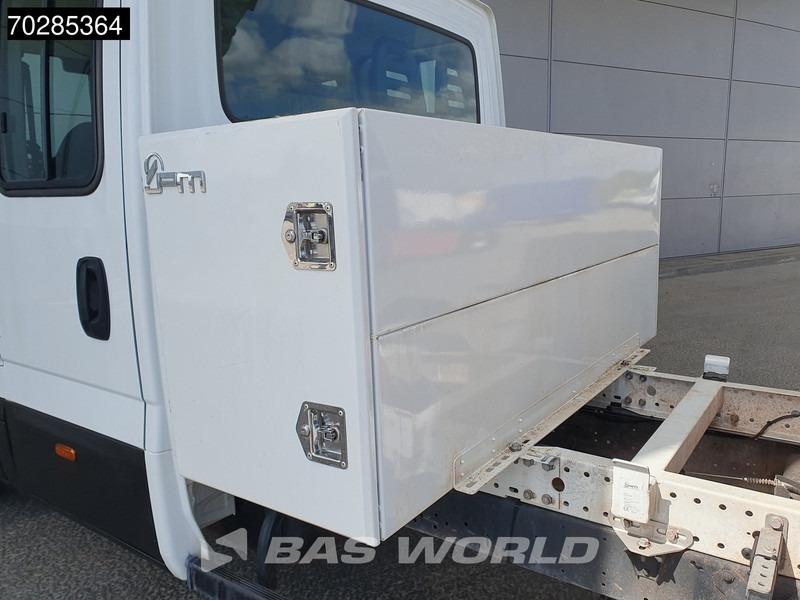 Iveco Daily 35C16 3.0L Open Laadbak met Kist Dubbel Cabine Dubbellucht 3,5t Trekhaak Airco Cruise Euro6 Pritsche Pickup Open Box 2m3 Airco T - Utilitaire plateau: photos 3 Iveco Daily 35C16 3.0L Open Laadbak met Kist Dubbel Cabine Dubbellucht 3,5t Trekhaak Airco Cruise Euro6 Pritsche Pickup Open Box 2m3 Airco T - Utilitaire plateau: photos 3