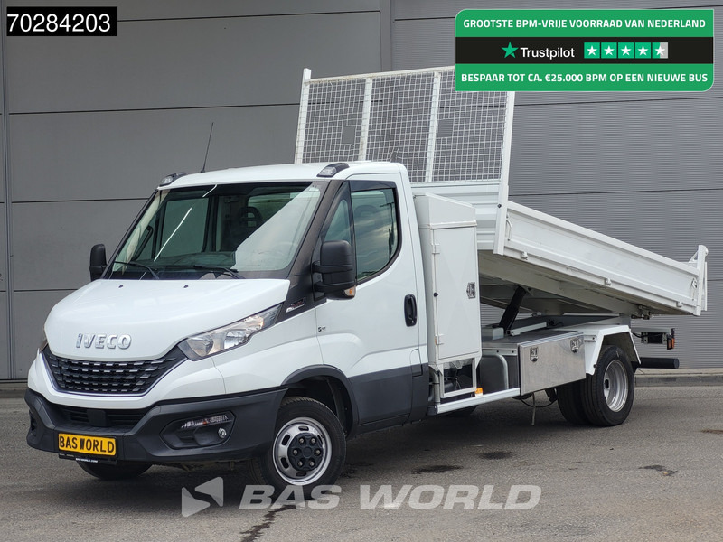 Iveco Daily 35C18 3.0L Automaat Kipper met Kist Dubbellucht 3,5t Trekhaak Cruise Euro6 Tipper Benne Kieper 2m3 Trekhaak Cruise control - Utilitaire benne: photos 1 Iveco Daily 35C18 3.0L Automaat Kipper met Kist Dubbellucht 3,5t Trekhaak Cruise Euro6 Tipper Benne Kieper 2m3 Trekhaak Cruise control - Utilitaire benne: photos 1