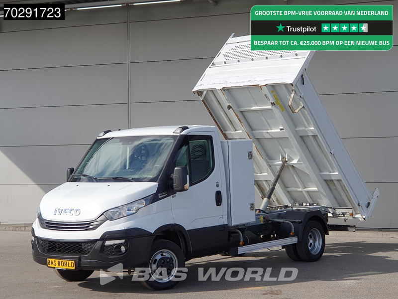 Iveco Daily 35C18 3.0L Automaat Open Laadbak met Kist Dubbellucht 3,5t Trekhaak Airco Euro6 Pritsche Pickup Open Box 2m3 Airco Trekhaak Crui - Utilitaire plateau: photos 1 Iveco Daily 35C18 3.0L Automaat Open Laadbak met Kist Dubbellucht 3,5t Trekhaak Airco Euro6 Pritsche Pickup Open Box 2m3 Airco Trekhaak Crui - Utilitaire plateau: photos 1