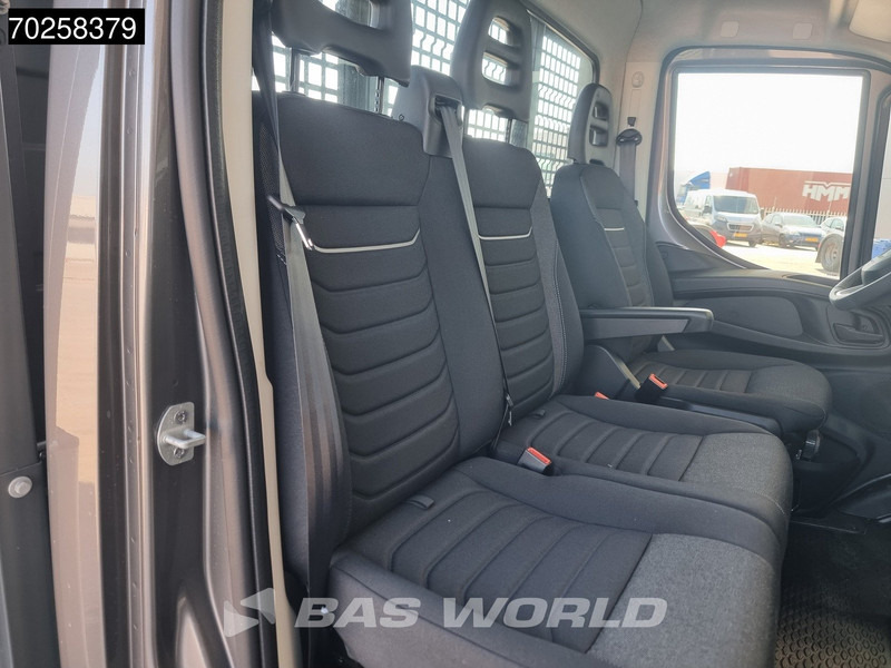 Iveco Daily 35C21 3.0L Black Edition Automaat 210PK 2025-Model Open laadbak Dubbellucht CarPlay ACC LED 3,5T Trekvermogen Euro6 Pritsche Pic - Utilitaire plateau: photos 5 Iveco Daily 35C21 3.0L Black Edition Automaat 210PK 2025-Model Open laadbak Dubbellucht CarPlay ACC LED 3,5T Trekvermogen Euro6 Pritsche Pic - Utilitaire plateau: photos 5