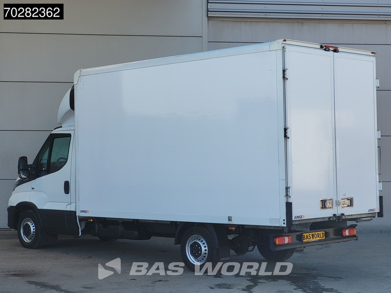 Iveco Daily 35S16 Bakwagen Achterdeuren 160PK Airco Camera Euro6 Meubelbak Koffer 21m3 Airco - Fourgon grand volume: photos 2 Iveco Daily 35S16 Bakwagen Achterdeuren 160PK Airco Camera Euro6 Meubelbak Koffer 21m3 Airco - Fourgon grand volume: photos 2