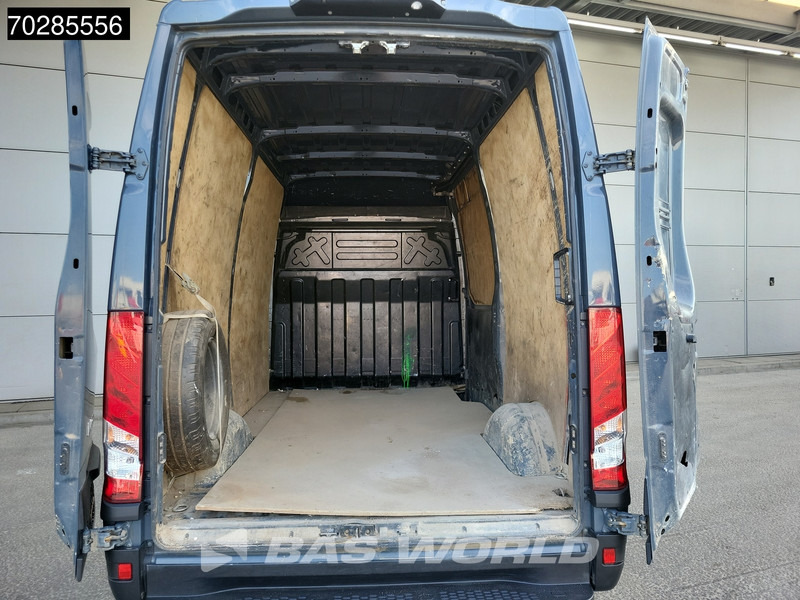 Iveco Daily 35S18 3.0L Automaat L2H2 3,5t Trekhaak LED Navi Airco Cruise Camera Euro6 L2 11m3 Airco Trekhaak Cruise control - Fourgon utilitaire: photos 3 Iveco Daily 35S18 3.0L Automaat L2H2 3,5t Trekhaak LED Navi Airco Cruise Camera Euro6 L2 11m3 Airco Trekhaak Cruise control - Fourgon utilitaire: photos 3
