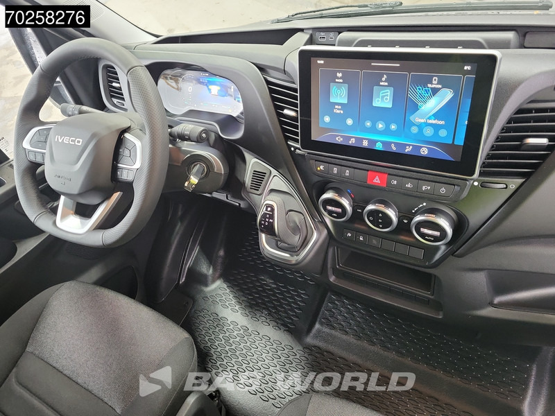 Photo d'intérieur 1: Fourgon utilitaire neuf Iveco Daily 35S21 3.0L 210PK 2x Schuifdeur LED ACC CarPlay L2H2 12m3 Airco