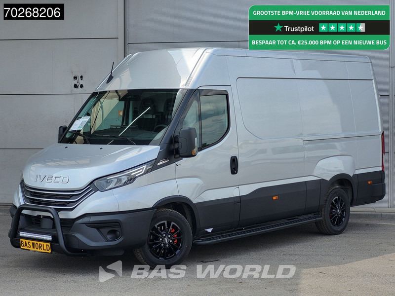 Iveco Daily 35S21 3.0L Automaat Black Edition L2H2 LED ACC Airco Camera 3,5t Trekgewicht Parkeersensoren L3 12m3 Airco - Fourgon utilitaire: photos 1 Iveco Daily 35S21 3.0L Automaat Black Edition L2H2 LED ACC Airco Camera 3,5t Trekgewicht Parkeersensoren L3 12m3 Airco - Fourgon utilitaire: photos 1