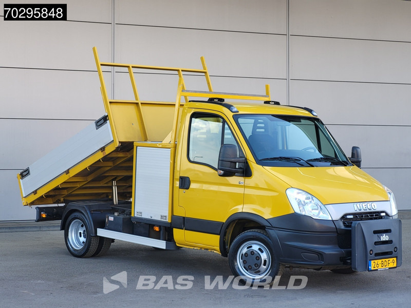 Iveco Daily 50C15 3.0L Kipper met Kist Dubbellucht 3,5t Trekhaak Kieper Tipper Benne Trekhaak - Utilitaire benne: photos 3 Iveco Daily 50C15 3.0L Kipper met Kist Dubbellucht 3,5t Trekhaak Kieper Tipper Benne Trekhaak - Utilitaire benne: photos 3