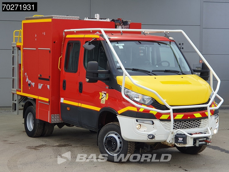 Iveco Daily 70C17 4x4 Achleitner Firetruck Brandweerwagen AWD Allrad Camper 1200liter Airco Dubbel cabine Trekhaak Cruise control - Ambulance: photos 3 Iveco Daily 70C17 4x4 Achleitner Firetruck Brandweerwagen AWD Allrad Camper 1200liter Airco Dubbel cabine Trekhaak Cruise control - Ambulance: photos 3