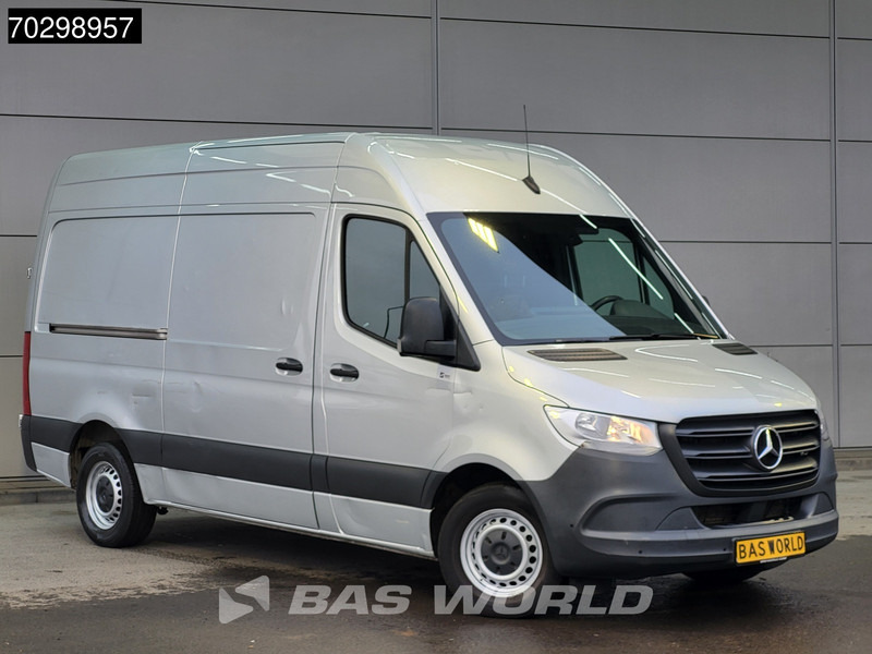 Mercedes-Benz Sprinter 315 CDI Automaat L2H2 150PK Airco Camera Parkeersensoren MBUX CarPlay Euro6 L2 Airco - Fourgonnette: photos 5 Mercedes-Benz Sprinter 315 CDI Automaat L2H2 150PK Airco Camera Parkeersensoren MBUX CarPlay Euro6 L2 Airco - Fourgonnette: photos 5