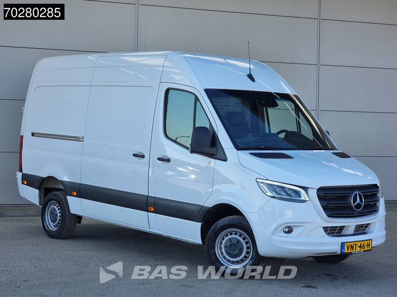 Mercedes-Benz Sprinter 315 CDI Automaat L2H2 LED Trekhaak Navi Airco Cruise Camera MBUX L2 10m3 Airco Trekhaak Cruise control - Fourgon utilitaire: photos 3 Mercedes-Benz Sprinter 315 CDI Automaat L2H2 LED Trekhaak Navi Airco Cruise Camera MBUX L2 10m3 Airco Trekhaak Cruise control - Fourgon utilitaire: photos 3