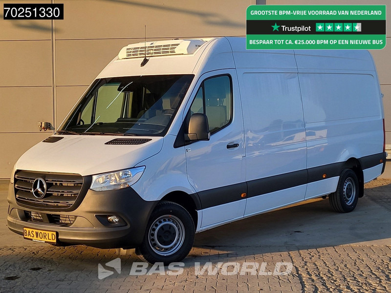 Mercedes-Benz Sprinter 317 CDI L3H2 Koelwagen Thermo King V-200 MAX 230V Stekker Trekhaak Airco Cruise Camera Navi Koeler Koel Kühlwagen 12m3 Airco Tre - Utilitaire frigorifique: photos 1 Mercedes-Benz Sprinter 317 CDI L3H2 Koelwagen Thermo King V-200 MAX 230V Stekker Trekhaak Airco Cruise Camera Navi Koeler Koel Kühlwagen 12m3 Airco Tre - Utilitaire frigorifique: photos 1