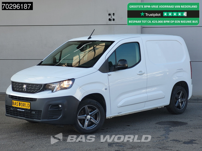 Peugeot Partner 130pk Benzine Emissievrij L1H1 Navi Airco Cruise Parkeersensoren Euro6 L1 Kompakt Airco Trekhaak Cruise control - Fourgonnette: photos 1 Peugeot Partner 130pk Benzine Emissievrij L1H1 Navi Airco Cruise Parkeersensoren Euro6 L1 Kompakt Airco Trekhaak Cruise control - Fourgonnette: photos 1
