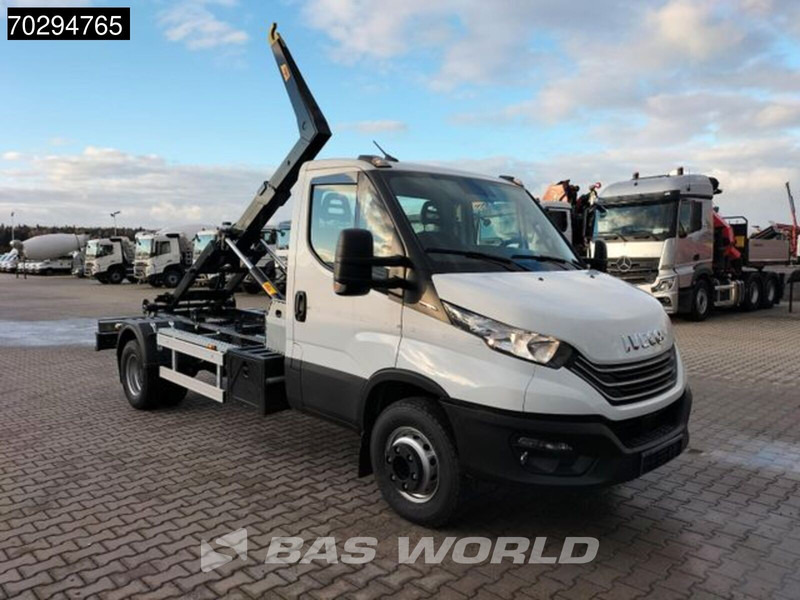 Iveco Daily 70C18 5 Tonnes Hooklift Euro 6 A/C - Utilitaire benne: photos 3 Iveco Daily 70C18 5 Tonnes Hooklift Euro 6 A/C - Utilitaire benne: photos 3