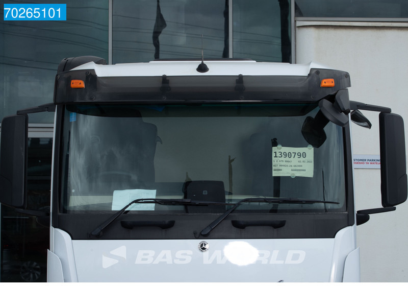 Tracteur routier neuf Mercedes-Benz Actros 2642 6X4 NEW! RHD 2x Tanks Euro 3: photos 8