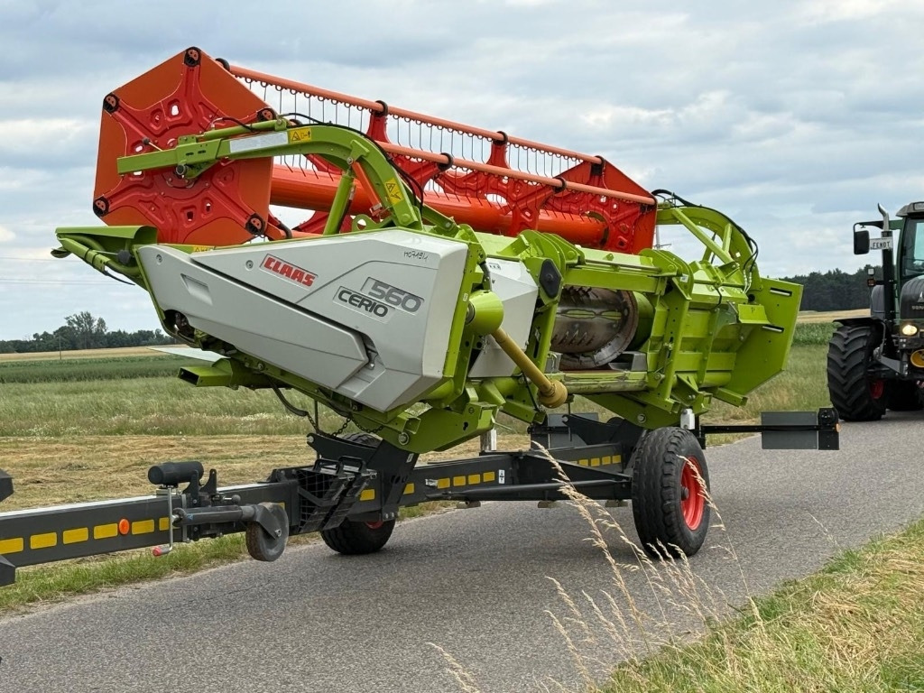 Claas 560 Cerio - Accessoire de matériels de récolte: photos 3 Claas 560 Cerio - Accessoire de matériels de récolte: photos 3