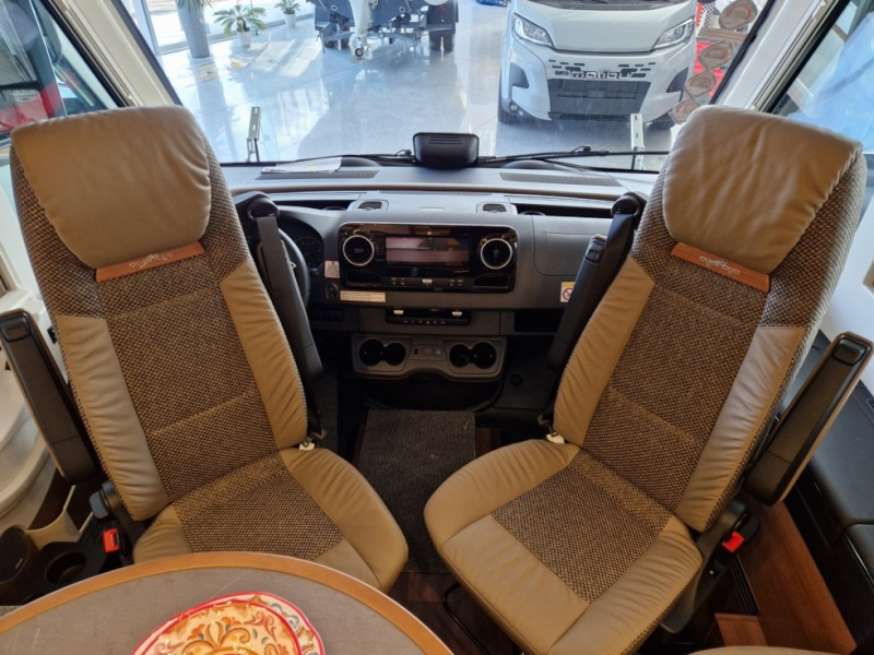 Carthago Chic E-Line I 64 XL QB Mercedes - Camping-car intégral: photos 5 Carthago Chic E-Line I 64 XL QB Mercedes - Camping-car intégral: photos 5