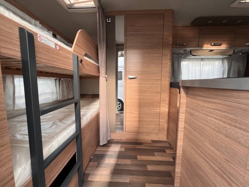 Weinsberg CaraOne 480 QDK - Caravane: photos 4 Weinsberg CaraOne 480 QDK - Caravane: photos 4