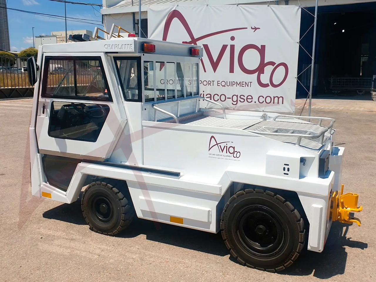 CHARLATTE T135 - Tracteur à bagages: photos 3 CHARLATTE T135 - Tracteur à bagages: photos 3