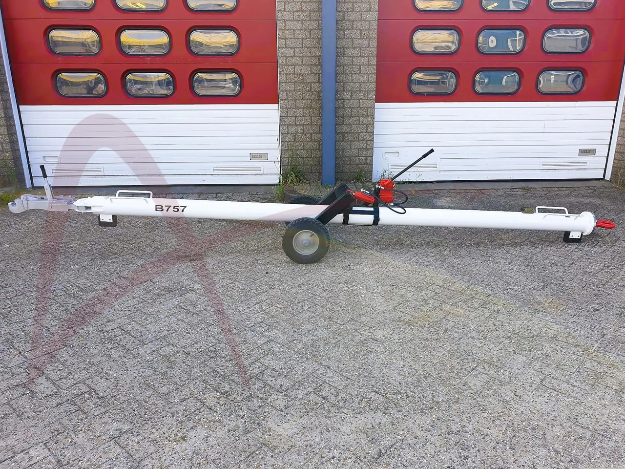 FLADUNG FSST B757 - Équipement aéroportuaire: photos 1 FLADUNG FSST B757 - Équipement aéroportuaire: photos 1