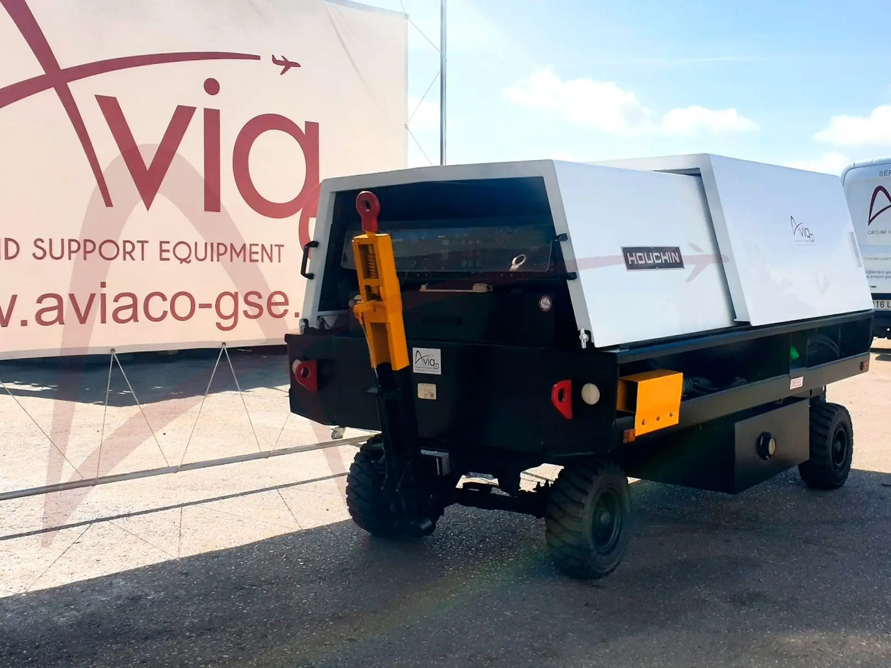 HOUCHIN C690 - Groupe électrogène au sol: photos 3 HOUCHIN C690 - Groupe électrogène au sol: photos 3