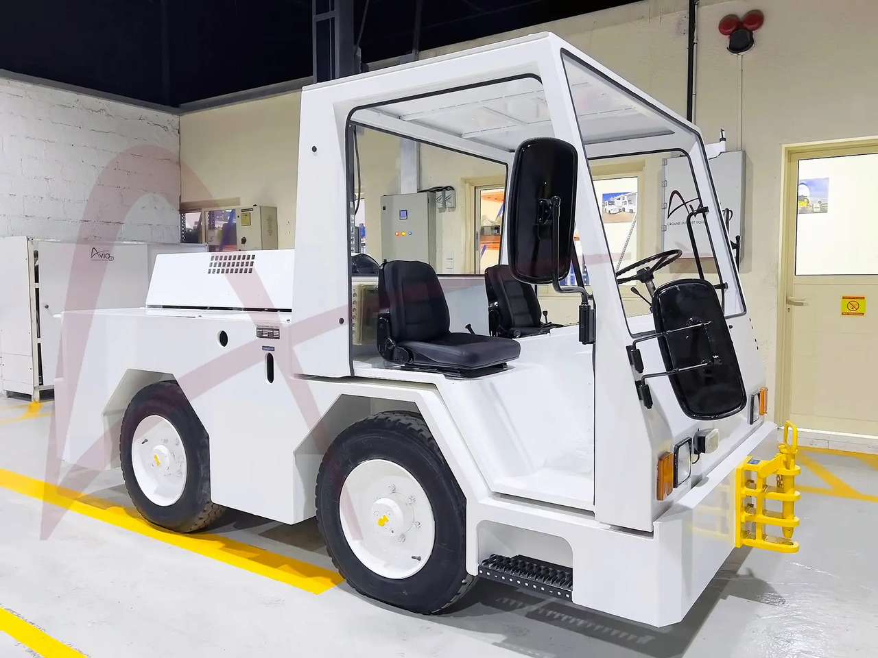 SCHOPF F59 - Tracteur d'avions: photos 1 SCHOPF F59 - Tracteur d'avions: photos 1