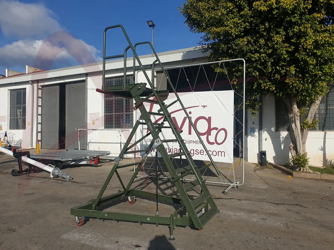 TEST-FUCHS CLT-1 - Escalier d'embarquement: photos 3 TEST-FUCHS CLT-1 - Escalier d'embarquement: photos 3