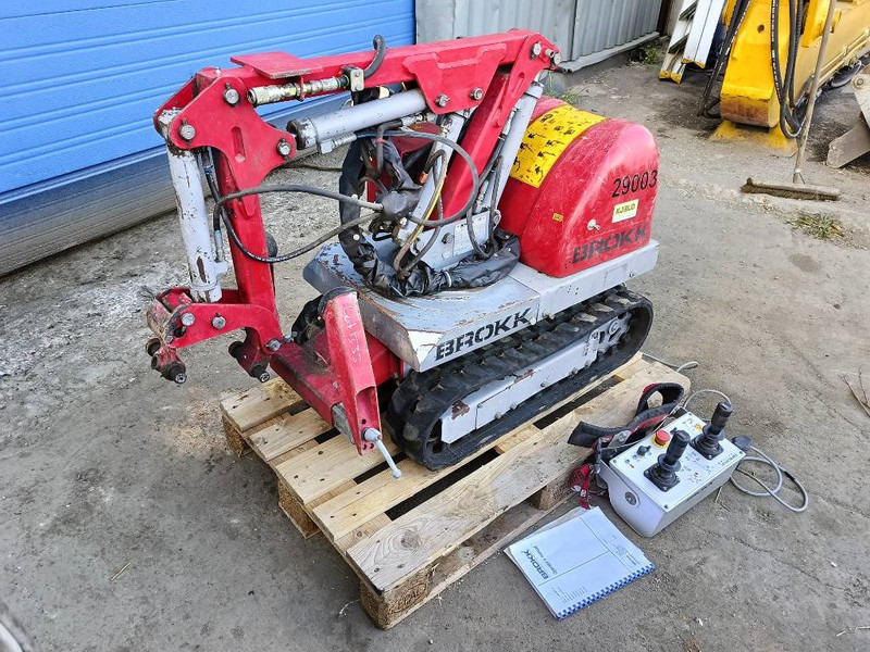 Brokk mini cut 40 demolition robot remote controlled - Pelle sur chenille: photos 4 Brokk mini cut 40 demolition robot remote controlled - Pelle sur chenille: photos 4