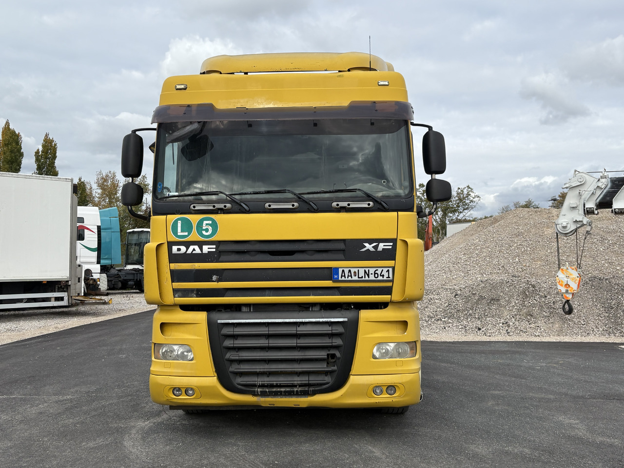 DAF Xf 105.410 EURO5 standard automatic 4x2 - Tracteur routier: photos 1 DAF Xf 105.410 EURO5 standard automatic 4x2 - Tracteur routier: photos 1