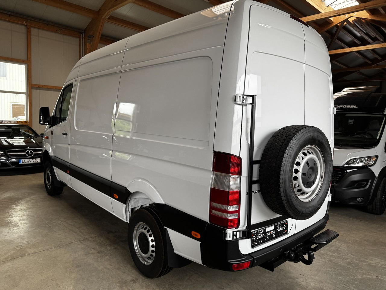Mercedes-Benz Sprinter 319 CDI 4x4 3.0 V6 Untersetzung 1a! - Fourgon aménagé: photos 1 Mercedes-Benz Sprinter 319 CDI 4x4 3.0 V6 Untersetzung 1a! - Fourgon aménagé: photos 1