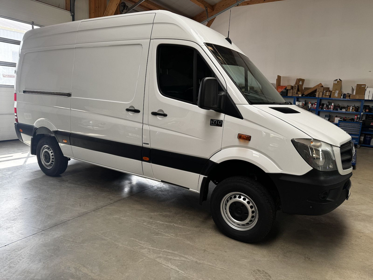 Mercedes-Benz Sprinter 319 CDI 4x4 3.0 V6 Untersetzung 1a! - Fourgon aménagé: photos 4 Mercedes-Benz Sprinter 319 CDI 4x4 3.0 V6 Untersetzung 1a! - Fourgon aménagé: photos 4