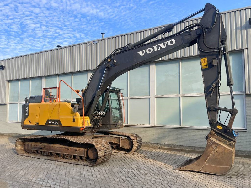 Pelle sur chenille Volvo EC 220 EL 2016 TOPCON 3D GPS: photos 6 Pelle sur chenille Volvo EC 220 EL 2016 TOPCON 3D GPS: photos 6