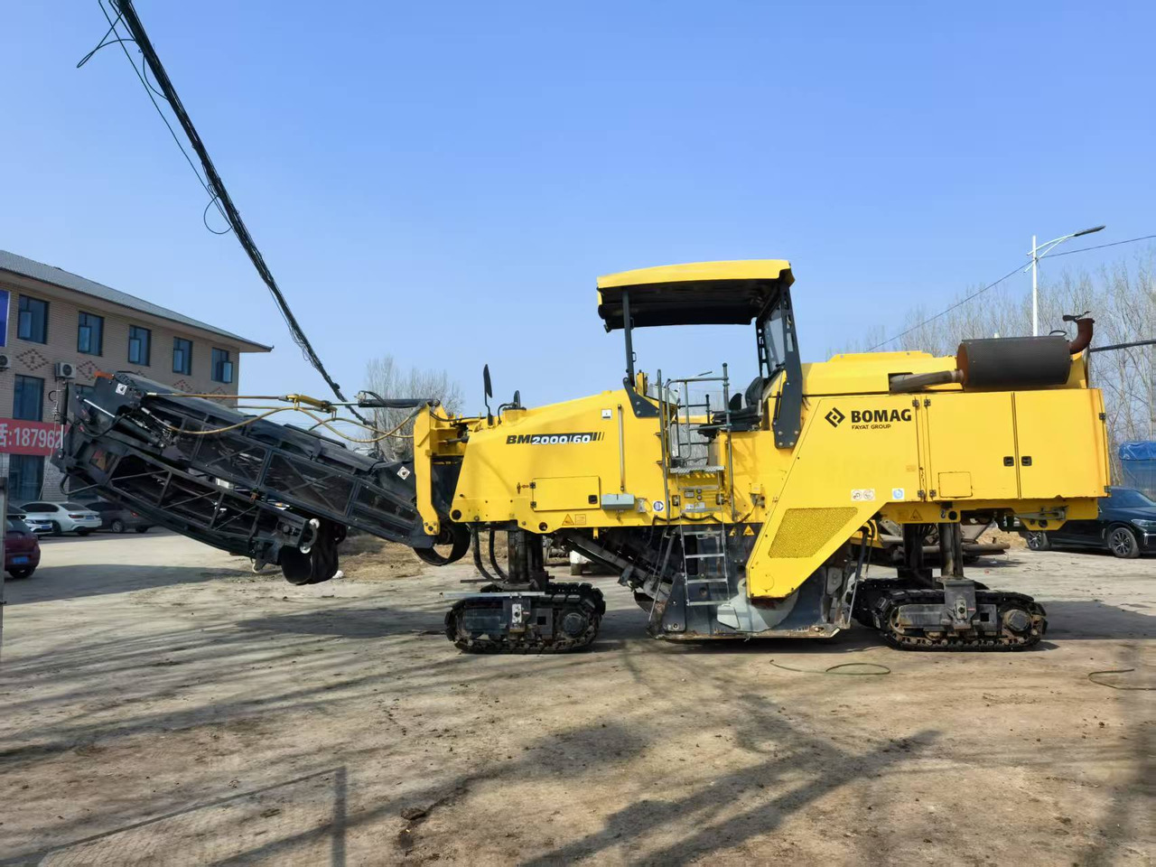 BOMAG Second Hand Asphalt Milling Machine BM2000/60 Asphalt Cold Milling Machine Price - Fraiseuse à froid: photos 2 BOMAG Second Hand Asphalt Milling Machine BM2000/60 Asphalt Cold Milling Machine Price - Fraiseuse à froid: photos 2