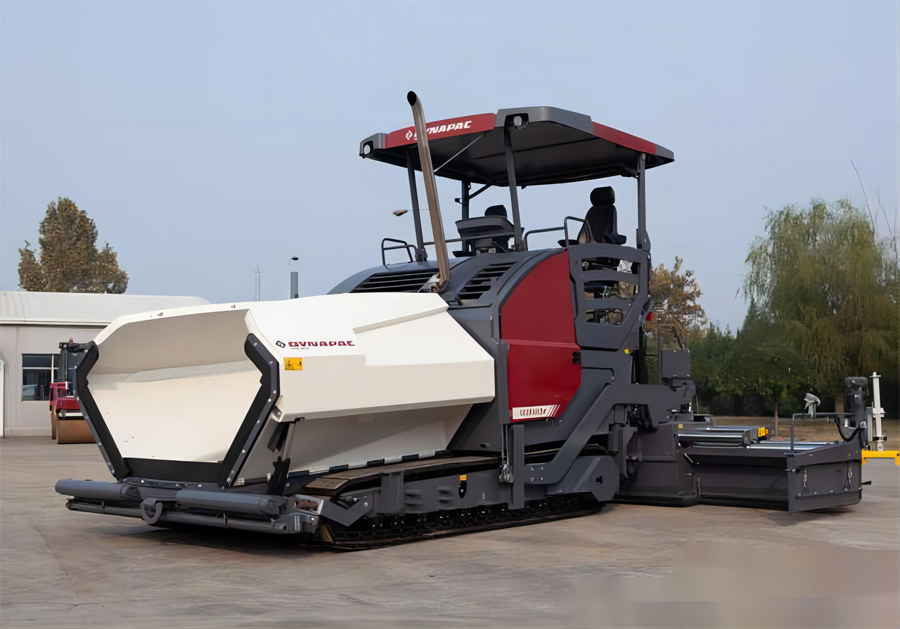 DYNAPAC F3030 Used Asphalt Paver For Sale - Finisseur: photos 2 DYNAPAC F3030 Used Asphalt Paver For Sale - Finisseur: photos 2