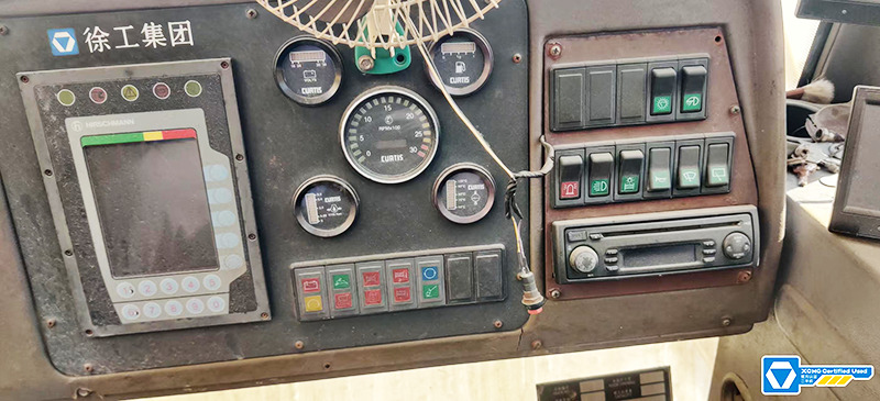 XCMG 2014 XGC130 130ton used crawler crane price - Grue sur chenilles: photos 2 XCMG 2014 XGC130 130ton used crawler crane price - Grue sur chenilles: photos 2