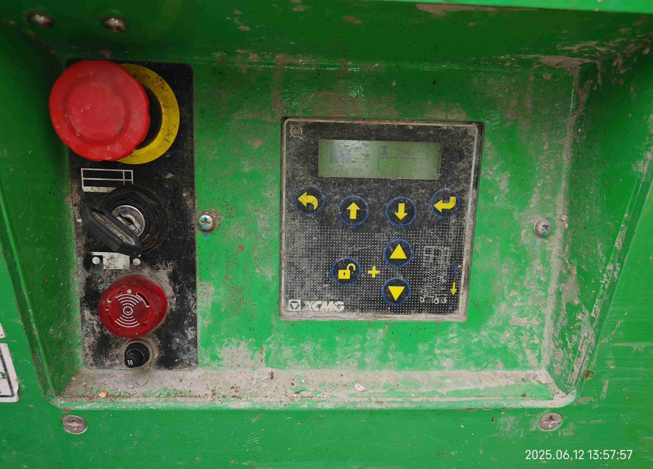 XCMG Lithium battery 8m second hand scissor lift XG0807HD-Li price - Nacelle ciseaux: photos 4 XCMG Lithium battery 8m second hand scissor lift XG0807HD-Li price - Nacelle ciseaux: photos 4