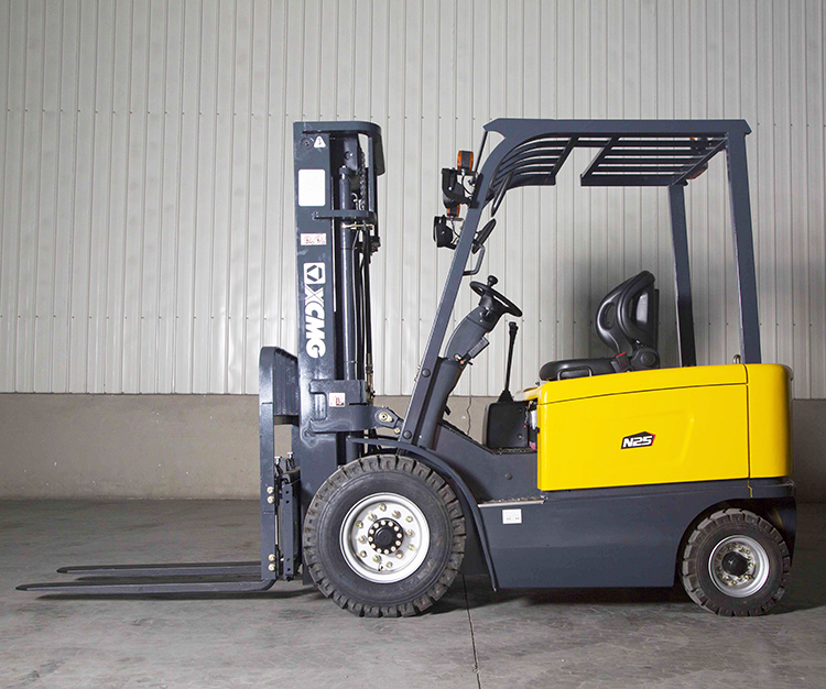 XCMG Official 1.5 ton 2ton 2.5tons 3 tons 3.5T 4 Wheel Electric Forklift - Chariot élévateur électrique: photos 2 XCMG Official 1.5 ton 2ton 2.5tons 3 tons 3.5T 4 Wheel Electric Forklift - Chariot élévateur électrique: photos 2