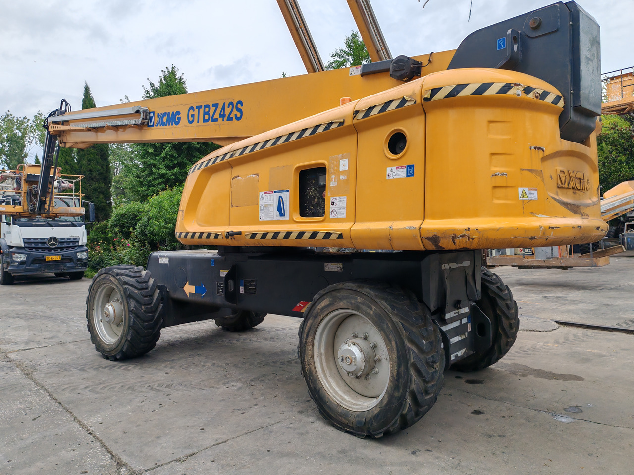 XCMG Official Articulated Boom Lift GTBZ42S 42m Used Cherry Picker Sale - Nacelle télescopique: photos 2 XCMG Official Articulated Boom Lift GTBZ42S 42m Used Cherry Picker Sale - Nacelle télescopique: photos 2