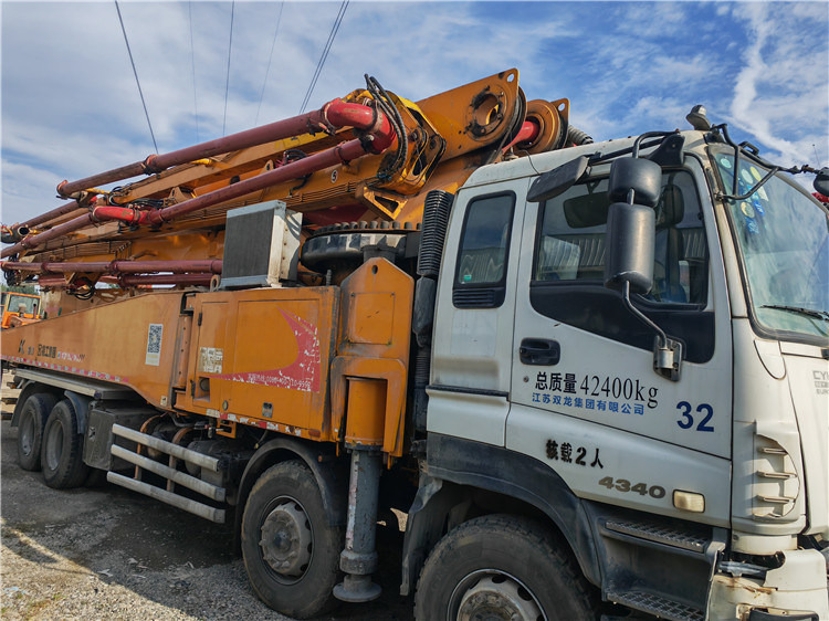 XCMG Official Hb60K 2016 Year Used 56m Truck-Mounted Concrete Pump Truck for Sale - Camion pompe: photos 2 XCMG Official Hb60K 2016 Year Used 56m Truck-Mounted Concrete Pump Truck for Sale - Camion pompe: photos 2