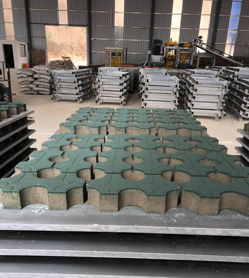 XCMG Official Manufacturer MM10-15 Full Automatic Clay Brick Production Line - Pondeuse à parpaing: photos 4 XCMG Official Manufacturer MM10-15 Full Automatic Clay Brick Production Line - Pondeuse à parpaing: photos 4