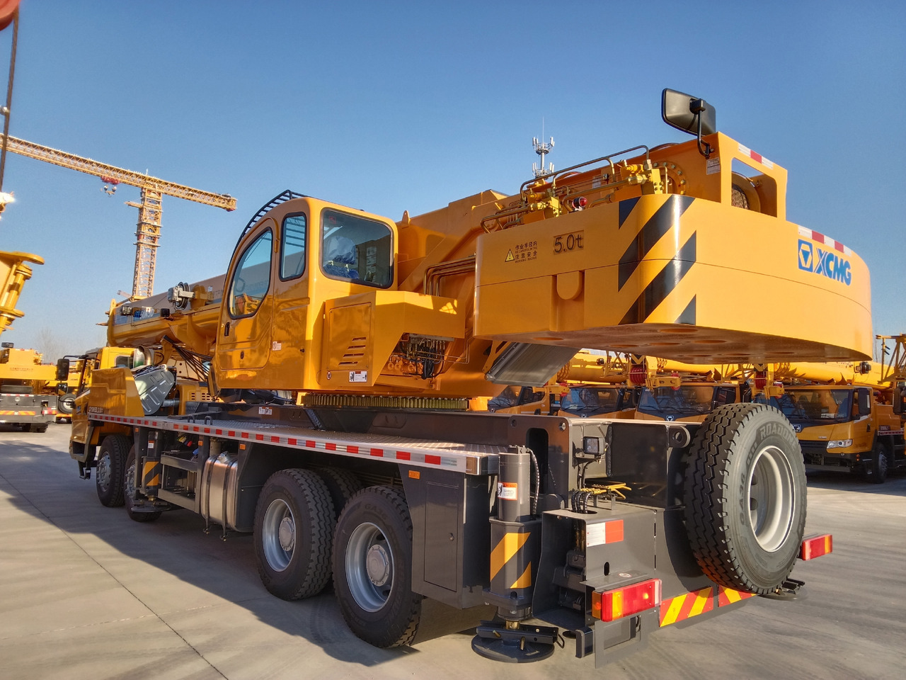 XCMG Official QY50K5D_2 Used Mobile Hydraulic Crane 50Ton Hydraulic Lifting Crane Hot Sale - Grue mobile: photos 3 XCMG Official QY50K5D_2 Used Mobile Hydraulic Crane 50Ton Hydraulic Lifting Crane Hot Sale - Grue mobile: photos 3