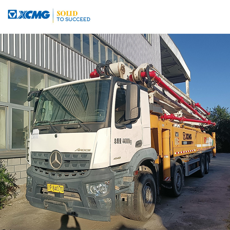 XCMG Official Schwing Concrete Pump HB58V 58m Mobile Hydraulic Used Concrete Pump Truck For Sale - Camion pompe: photos 1 XCMG Official Schwing Concrete Pump HB58V 58m Mobile Hydraulic Used Concrete Pump Truck For Sale - Camion pompe: photos 1
