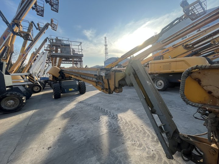 XCMG Official Second Hand Hydraulic Boom Lift GTBZ38S 38m Aerial Work Platform For Sale - Nacelle télescopique: photos 2 XCMG Official Second Hand Hydraulic Boom Lift GTBZ38S 38m Aerial Work Platform For Sale - Nacelle télescopique: photos 2