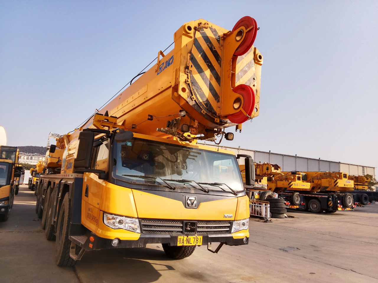 XCMG Official Second Truck Crane XCA260 260on Used All Terrain Crane Price - Grue tout-terrain: photos 2 XCMG Official Second Truck Crane XCA260 260on Used All Terrain Crane Price - Grue tout-terrain: photos 2