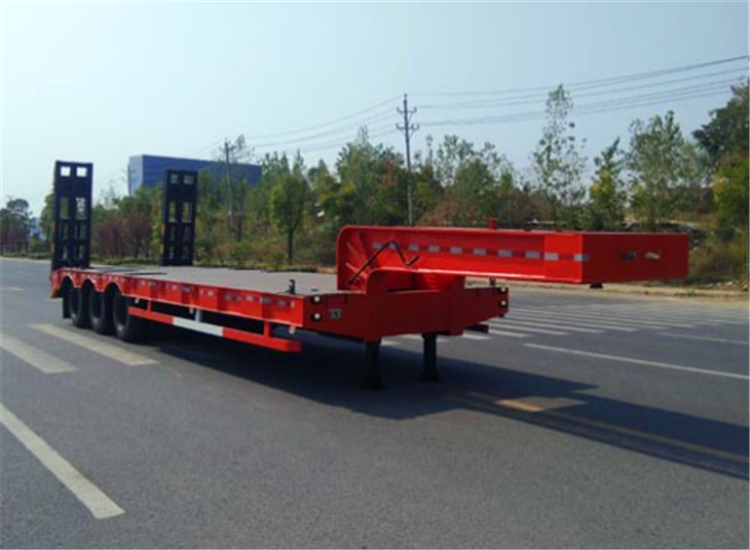 XCMG Official Semi Trailer XLXZ9400TDP 3 Axles Lowbed Trailer for Sale - Semi-remorque surbaissé: photos 5 XCMG Official Semi Trailer XLXZ9400TDP 3 Axles Lowbed Trailer for Sale - Semi-remorque surbaissé: photos 5
