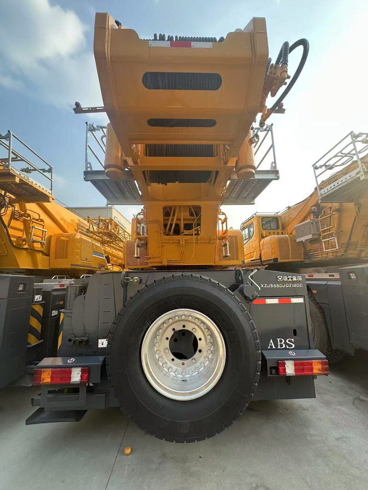 XCMG Official Used Mobile Hydraulic Truck Cranes XCA180L8C All Terrain Cranes Price - Grue tout-terrain: photos 5 XCMG Official Used Mobile Hydraulic Truck Cranes XCA180L8C All Terrain Cranes Price - Grue tout-terrain: photos 5