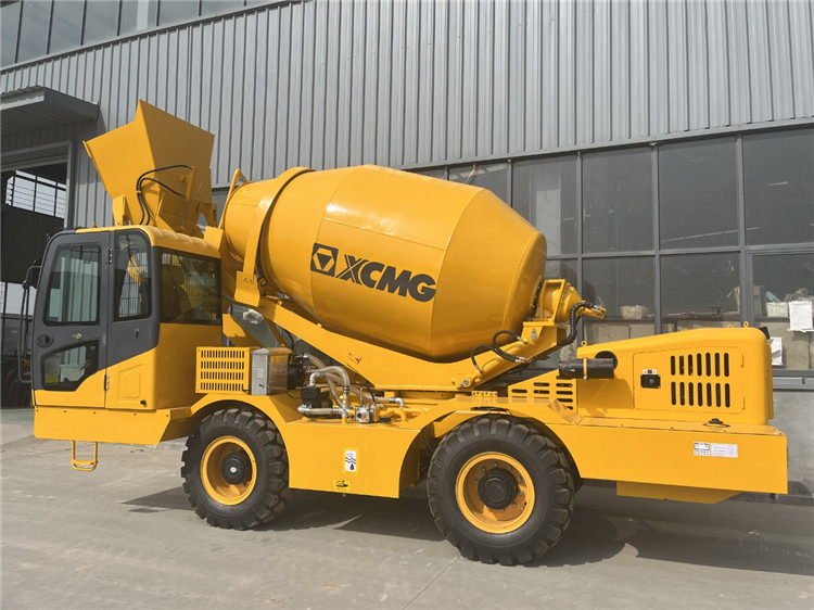 XCMG Self Loading Concrete Mixer 3.5m3 Portable Diesel Mini Small Concrete Cement Mixer for Sale - Bétonnière: photos 3 XCMG Self Loading Concrete Mixer 3.5m3 Portable Diesel Mini Small Concrete Cement Mixer for Sale - Bétonnière: photos 3