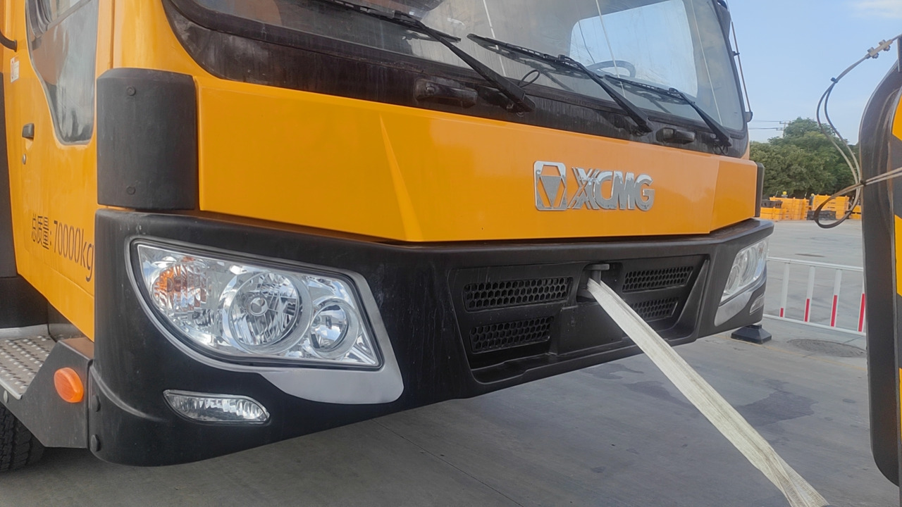 XCMG Truck crane Second Hand mobile hydraulic crane QAY160 Used - Grue mobile: photos 4 XCMG Truck crane Second Hand mobile hydraulic crane QAY160 Used - Grue mobile: photos 4