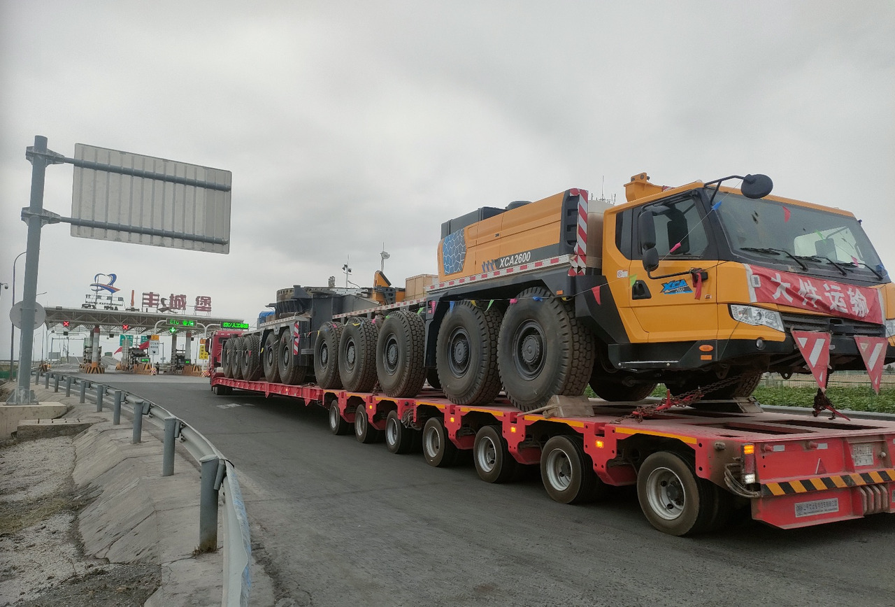 XCMG XCA2600 Used 2600 Ton Large All Terrain Truck Crane with Good Performance - Grue tout-terrain: photos 2 XCMG XCA2600 Used 2600 Ton Large All Terrain Truck Crane with Good Performance - Grue tout-terrain: photos 2