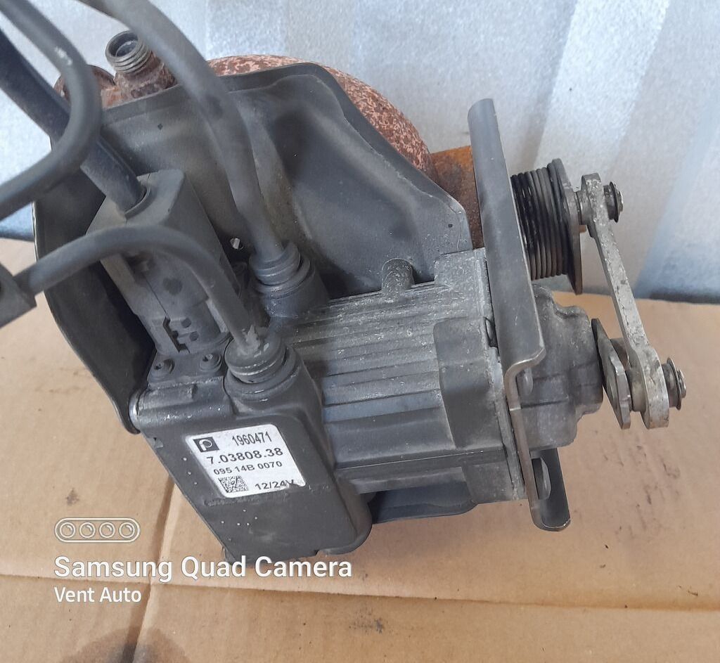 DAF 1960471 DAF XF 106 truck - Moteur et pièces pour Camion: photos 2 DAF 1960471 DAF XF 106 truck - Moteur et pièces pour Camion: photos 2